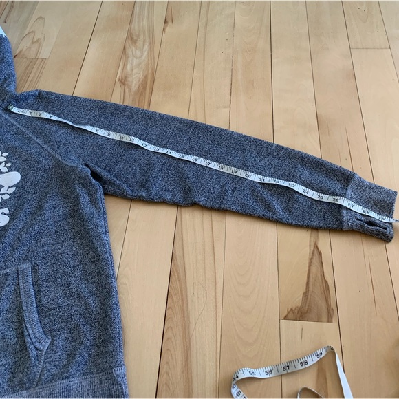Roots grey hoodie size M - Picture 6 of 7